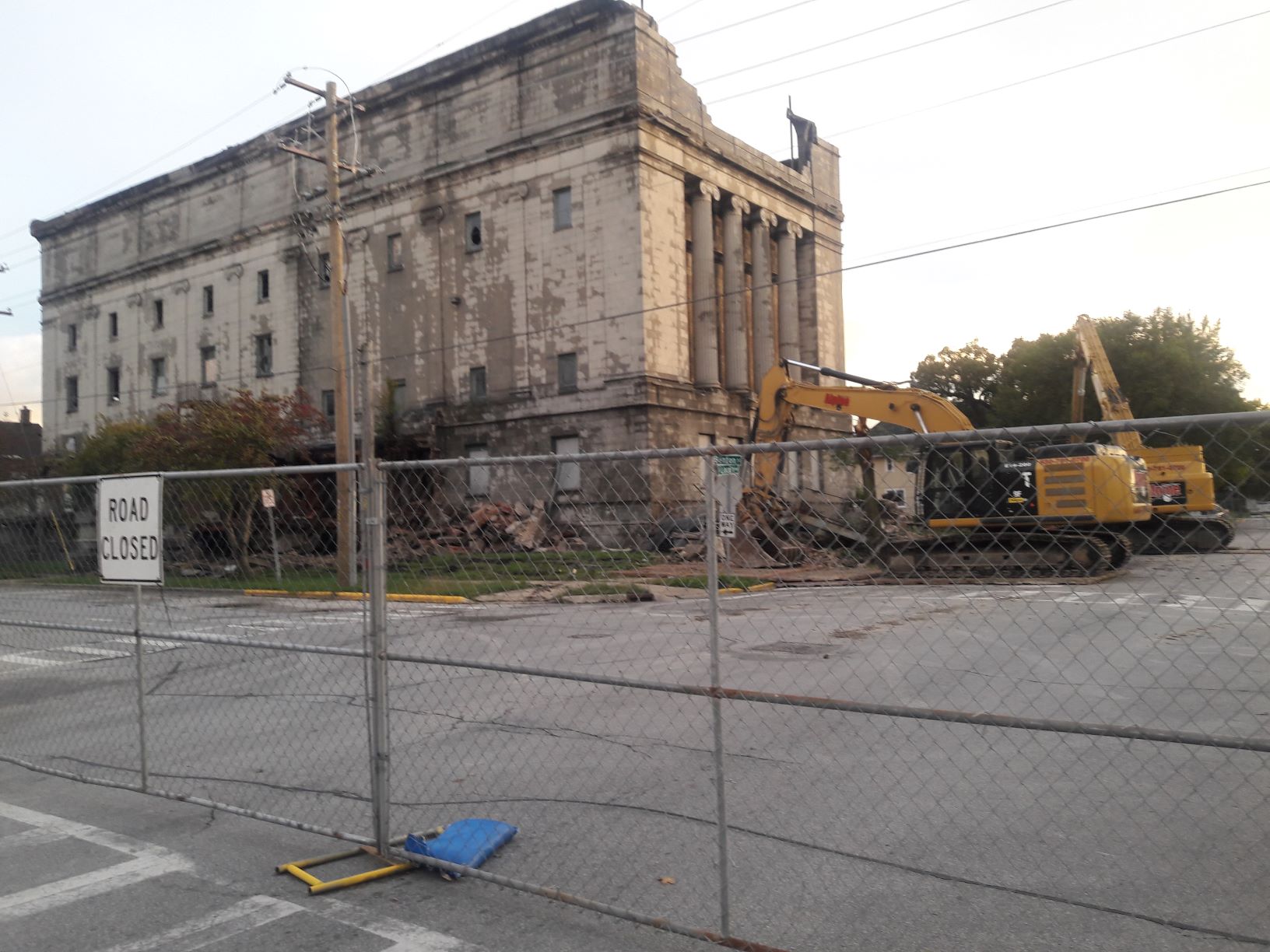 Masonic Temple demolition begins