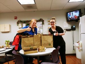 Methodists donate breakfast to hospital workers.