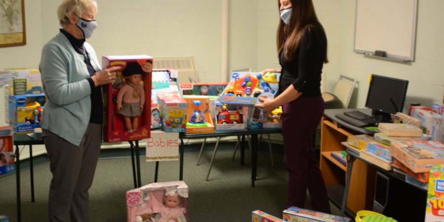 Dominican Literacy Center Xmas gifts