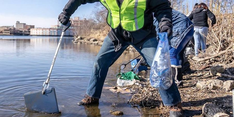 Kiwanis "One Day" Fox River Cleanup 2018